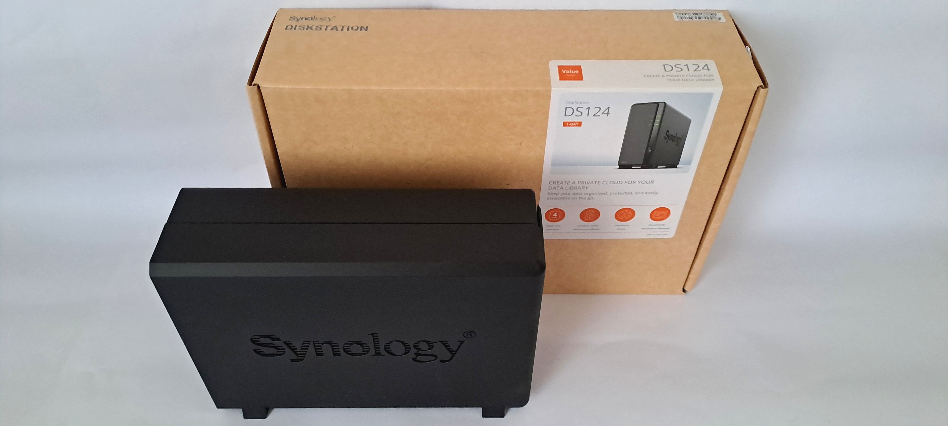 SYNOLOGY Ds124 1 Yuvalı (108 TB) NAS Depolama Ünitesi