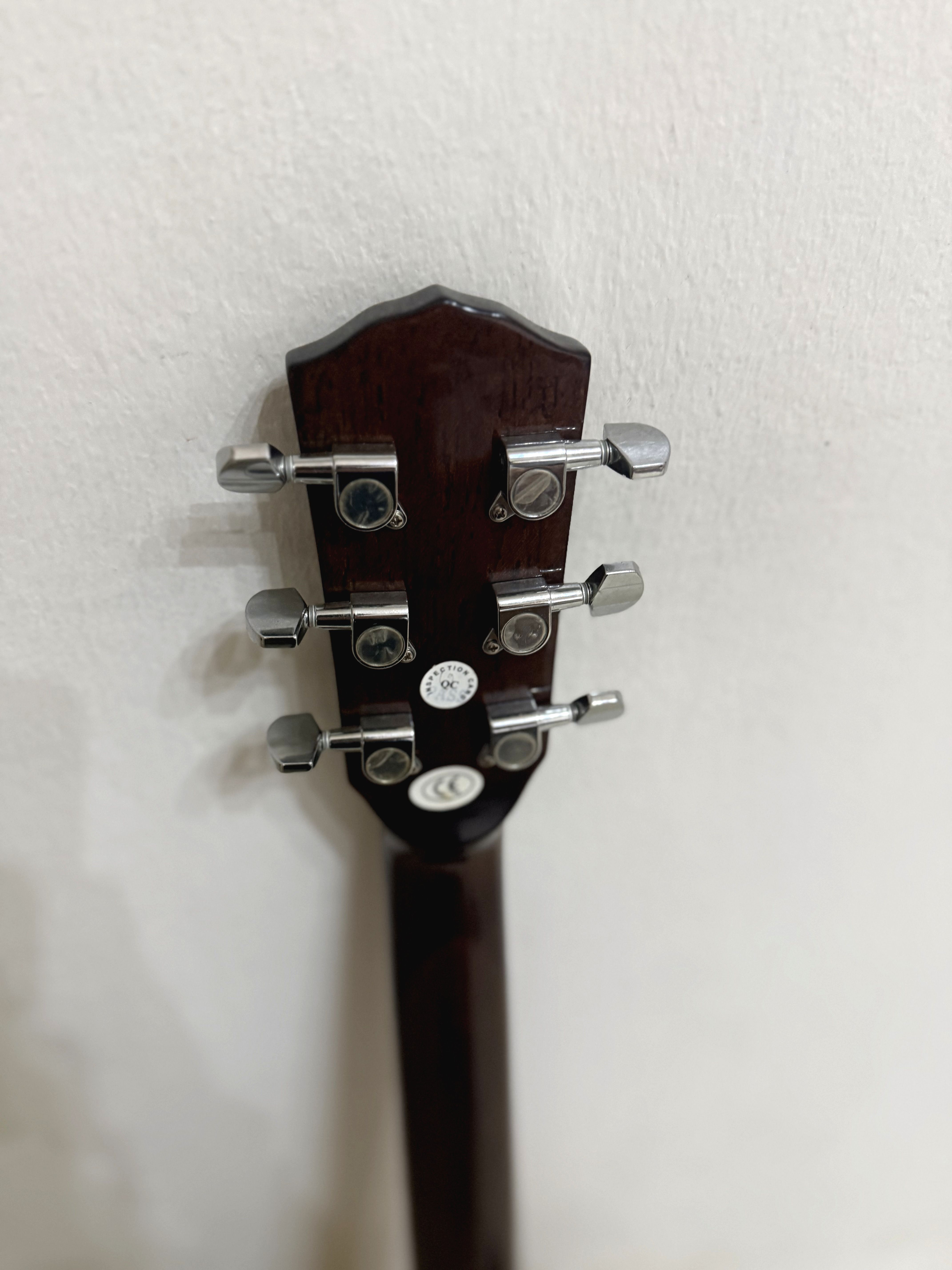 Fender CD-60SCE Akustik gitar