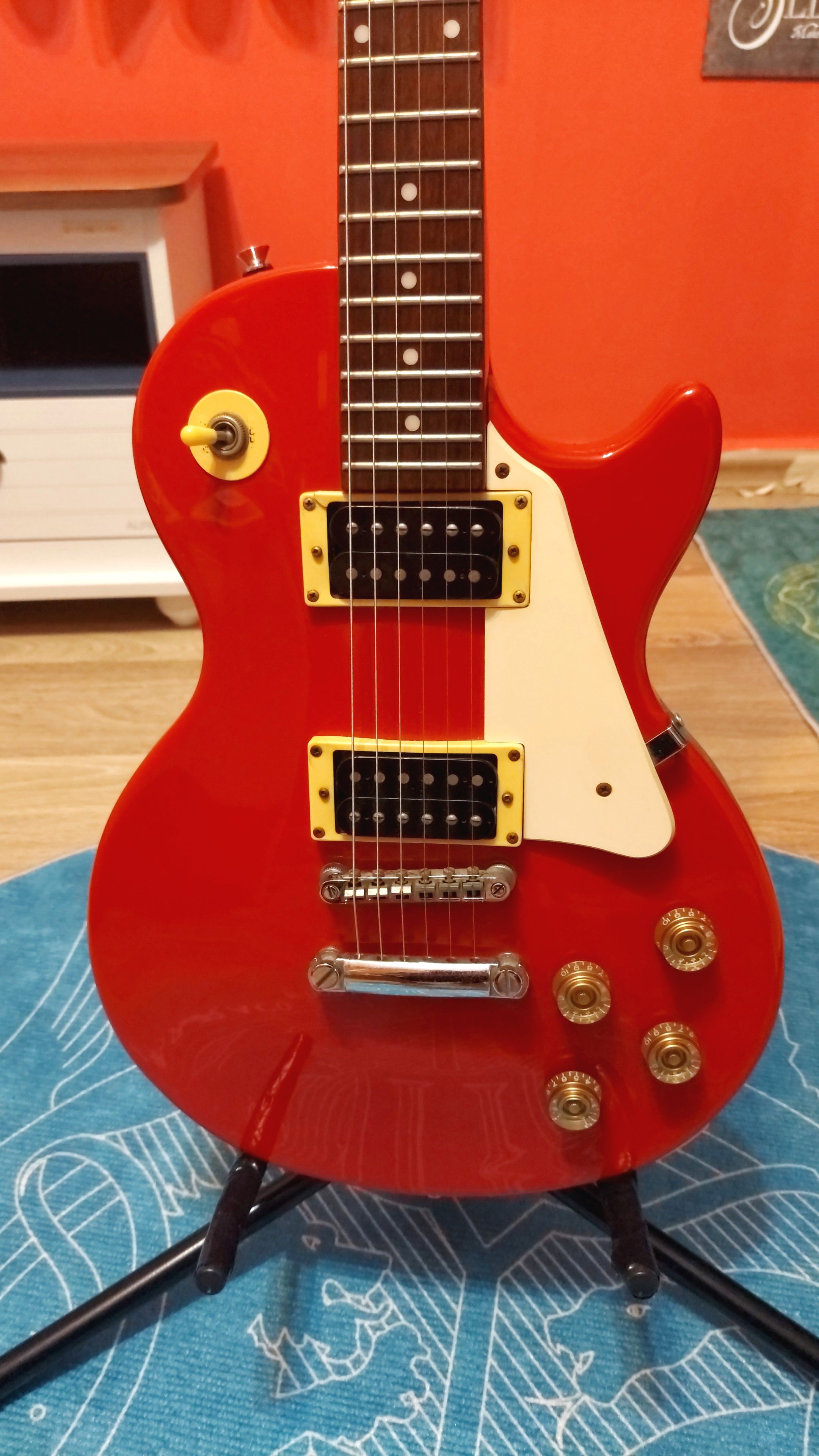 Epiphone gitar + fender mustang v.2