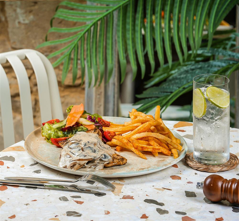 Avlu’s Creamy Mushroom Chicken